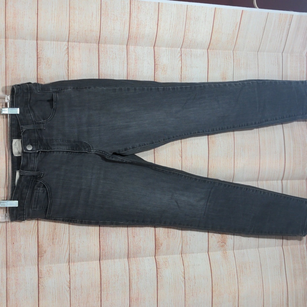 Universal Thread High Rise Skinny Jeans
